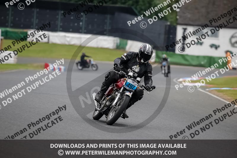 Vintage motorcycle club;eventdigitalimages;mallory park;mallory park trackday photographs;no limits trackdays;peter wileman photography;trackday digital images;trackday photos;vmcc festival 1000 bikes photographs